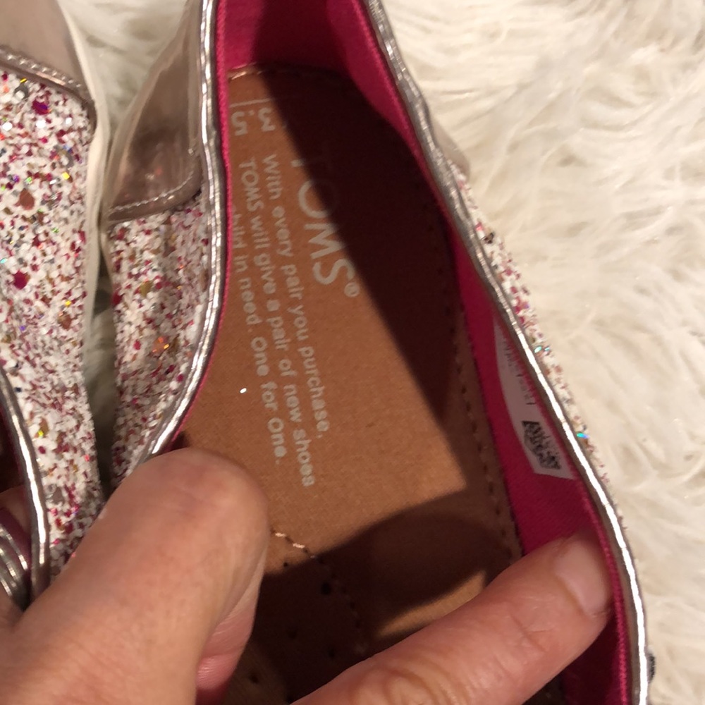 TOMS Candy Cane design slip on. NWOT or box. - Picture 6 of 13
